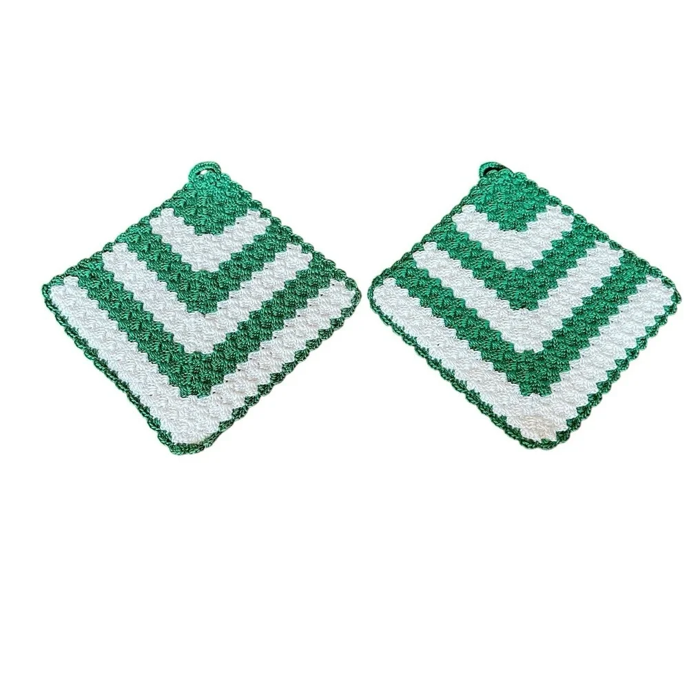 VTG Set of 2 Handmade Crochet Hot Pad Pot Holders Retro Green 5”
